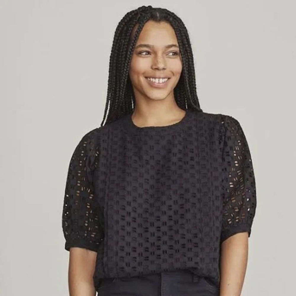 Elizabeth & James Black Eyelet Puff Sleeve Blouse Top High Neck